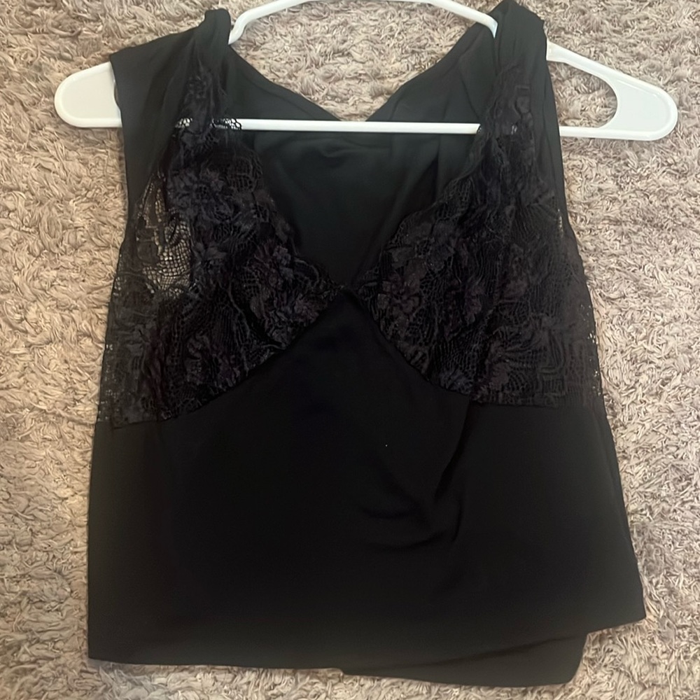 black crop top with lace